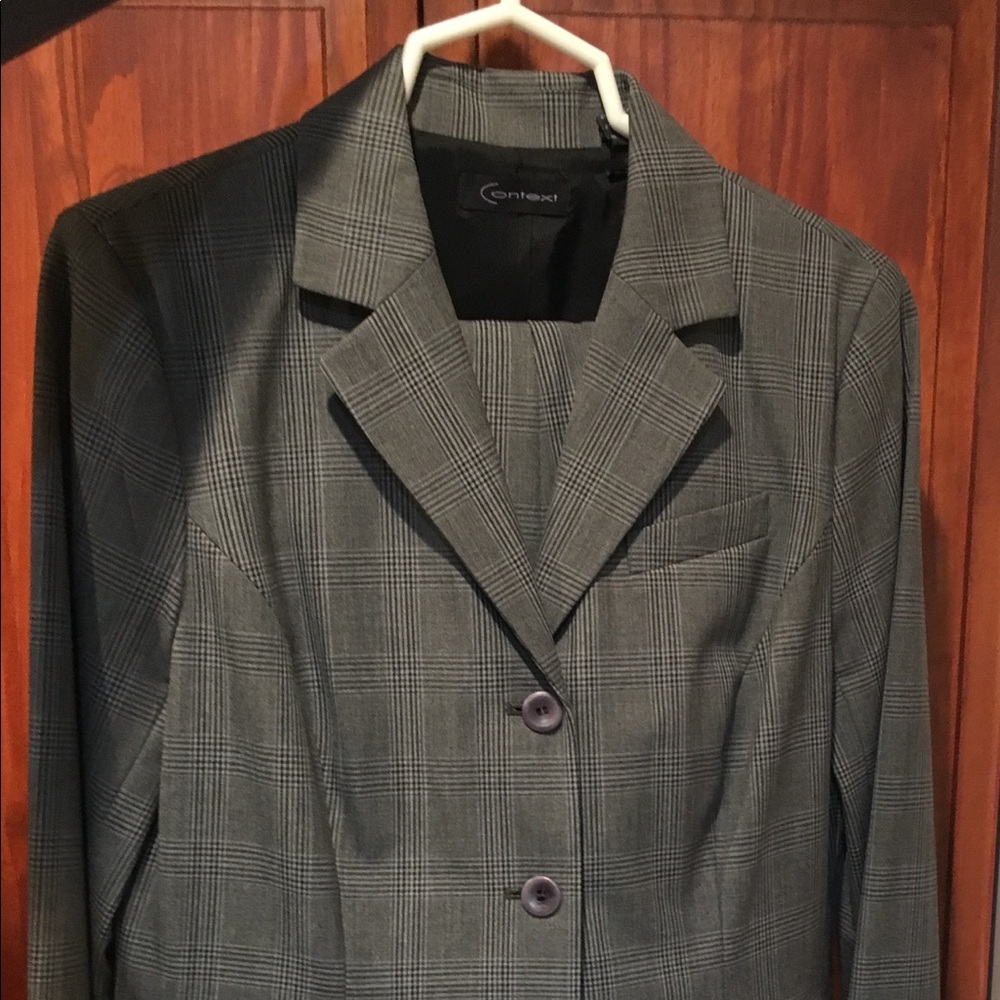 Women’s Two Piece Pant Suit